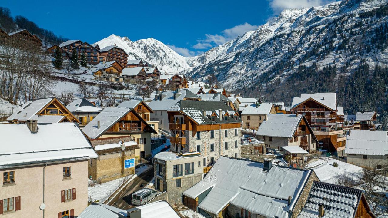 Madame Vacances Hotel Les Cimes Vaujany Exterior foto